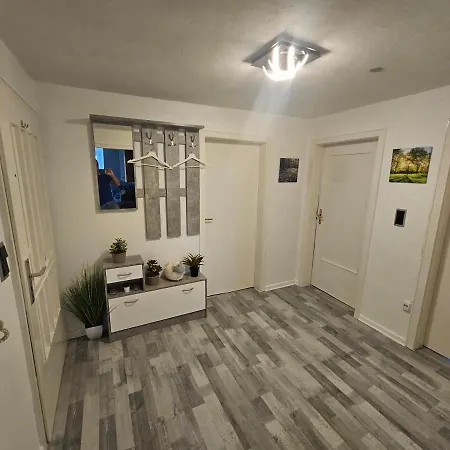 Exklusives Dachgeschoss-apartment: Zentral In Mit Highspeed-internet * Kassel