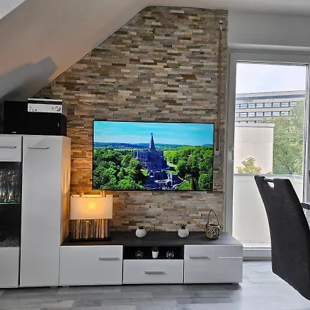 Apartment Exklusives Dachgeschoss-apartment: Zentral In Mit Highspeed-internet Kassel